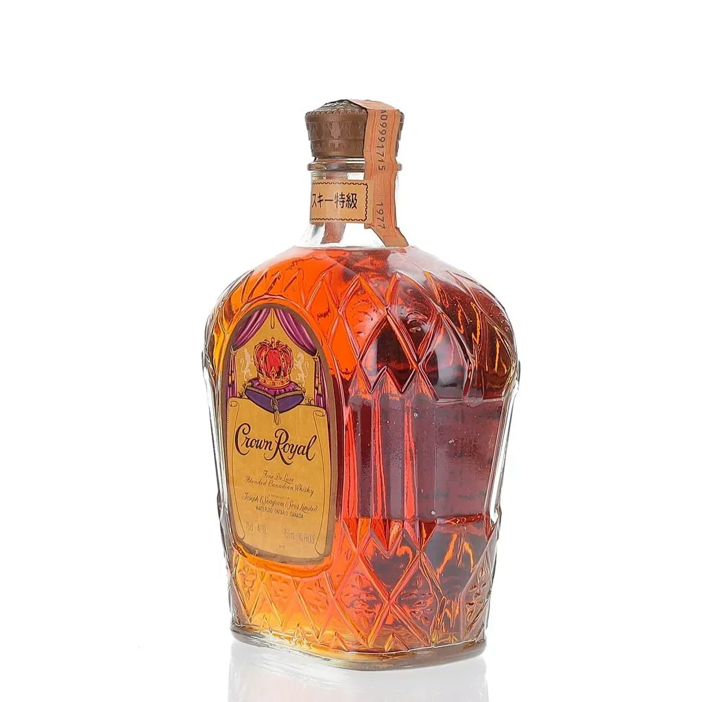 クラウンローヤル　ウイスキー　1977 BAXUS - Crown Royal 1977 Vintage