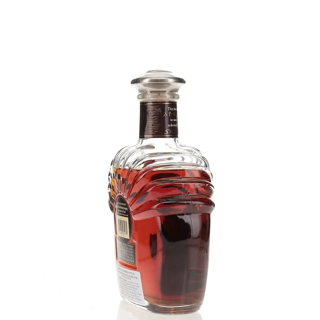 Rotating view of product