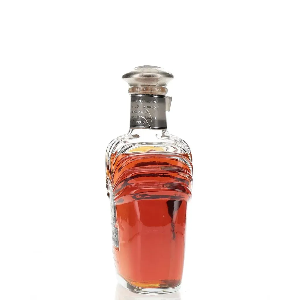 Rotating view of product