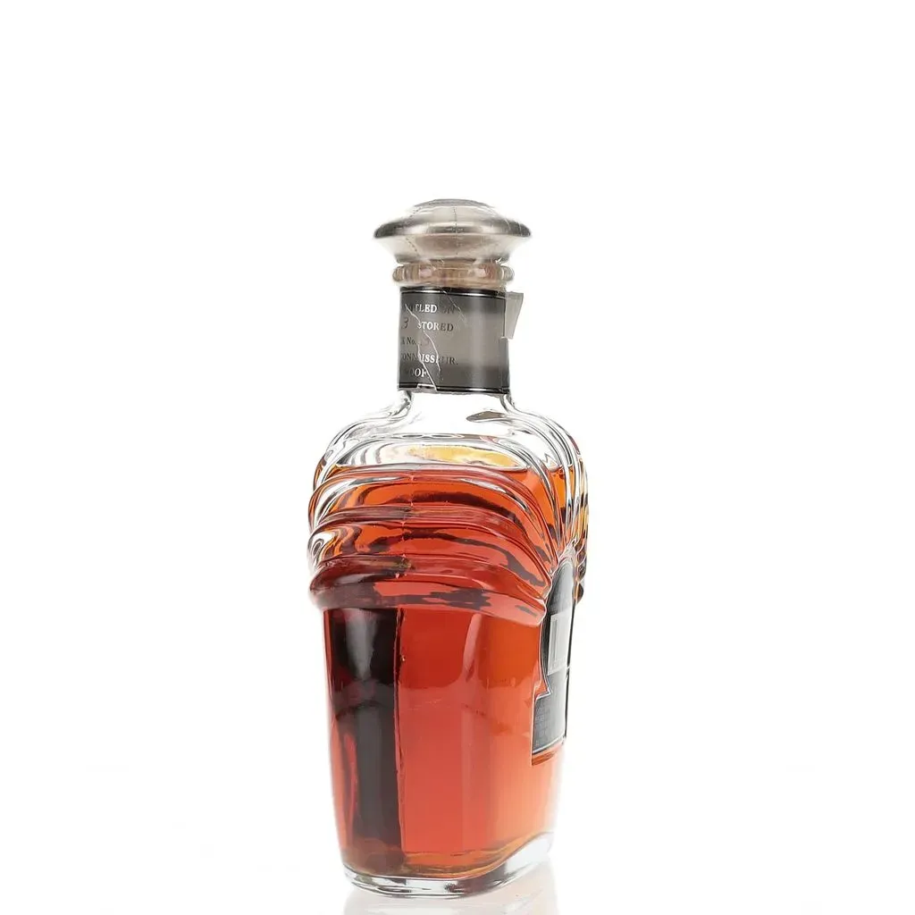Rotating view of product