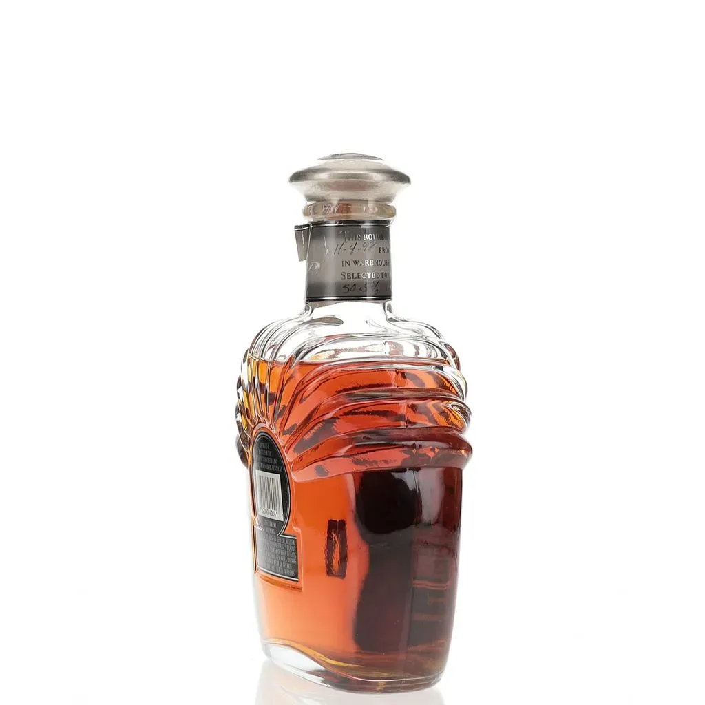 Rotating view of product