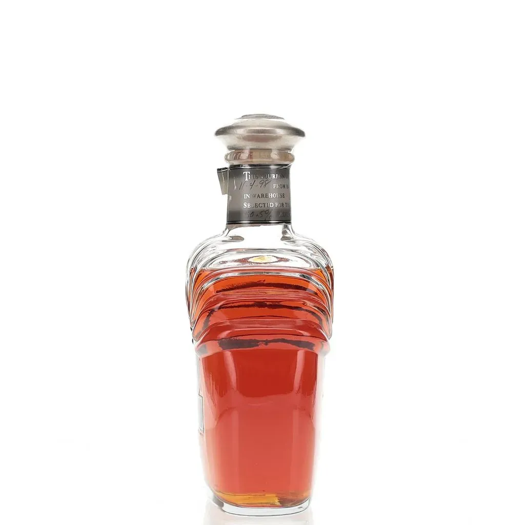 Rotating view of product