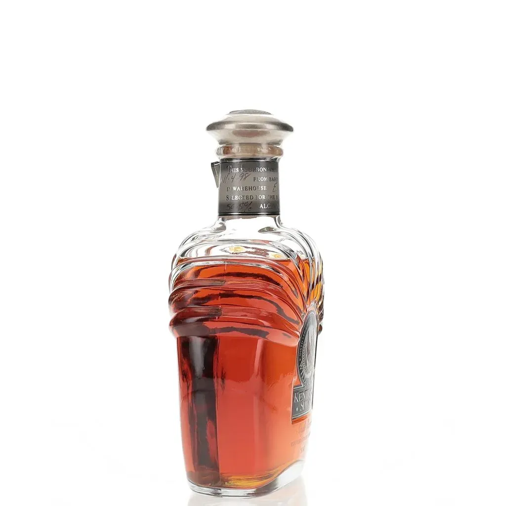 Rotating view of product
